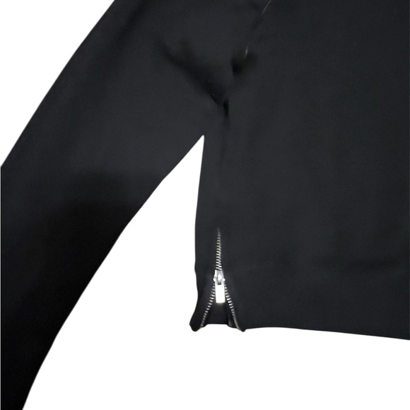 Black Cropped Long Sleeve Top - Picture 4 of 4